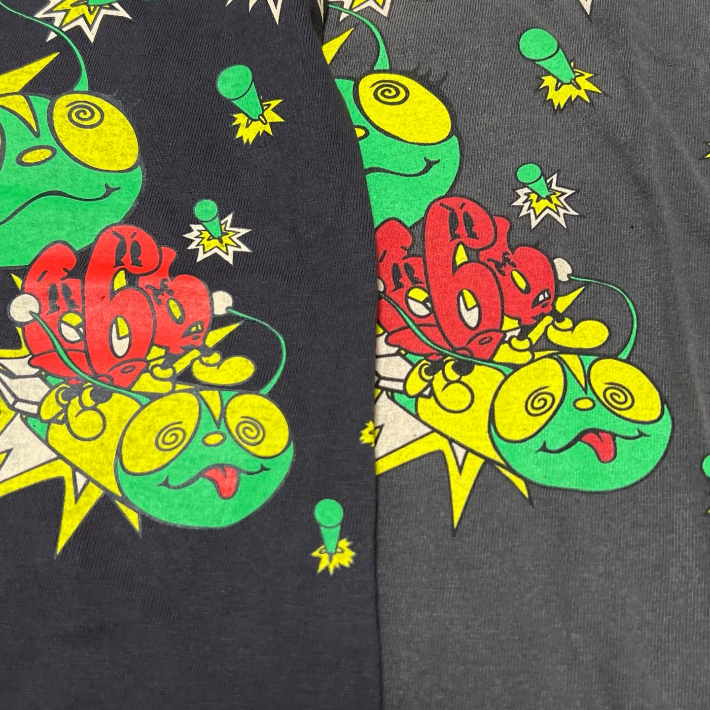 Printing proofing SAINT Mxxxxxx SS TEE/SAINT MX6/BLK Little devil bee distressed TEE Washed black S-XL Tube fabric Assute garment dyeing Rewashed and faded to make old holes Correct version Original consistent main mark/washed mark/cherub mark Original consistent printing restoration Distressed treatment Top purchasing level